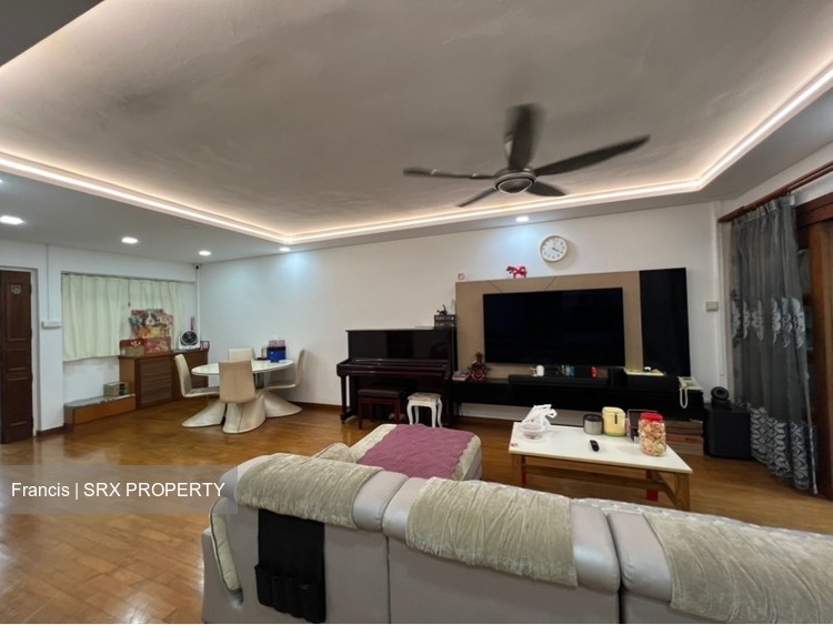 Blk 233 Compassvale Plains (Sengkang), HDB 5 Rooms #549116351